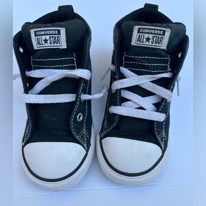 COPY - USED BOYS' CONVERSE TODDLER CHUCK TAYLOR ALL STAR STREET MID TOP SNEAKERS